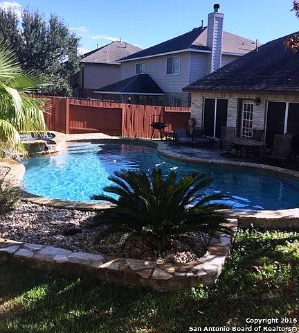1st image of 6115 Oakwood Trl