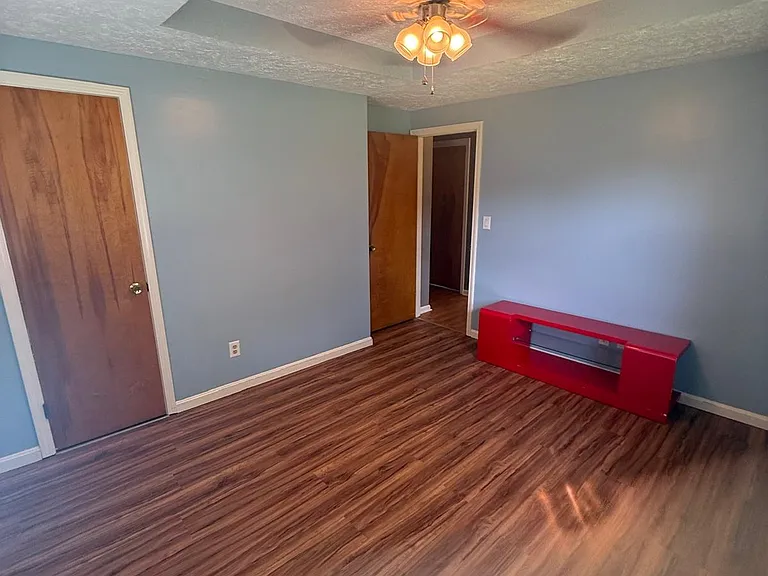 5411 Fennel Ct — Photo 7