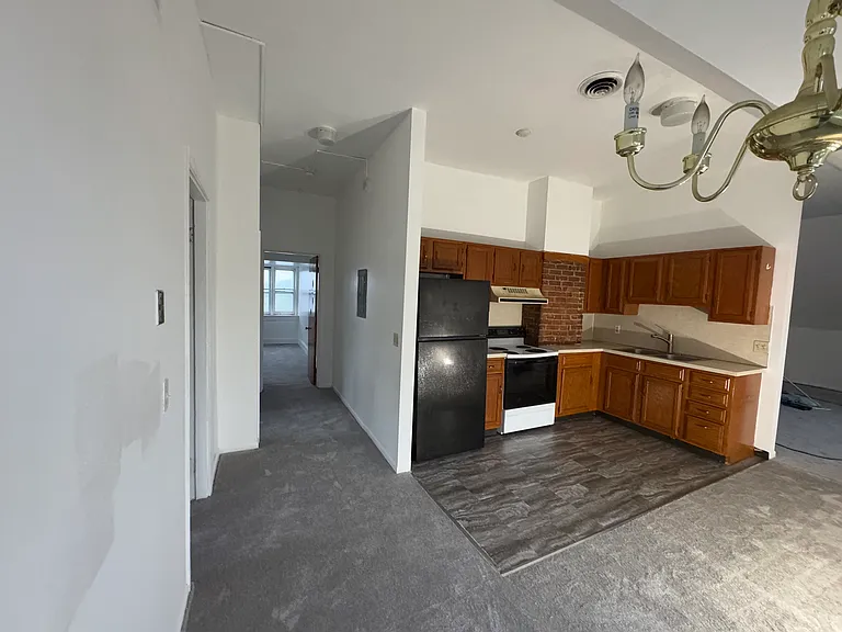 1440 Washington St #12 — Photo 3