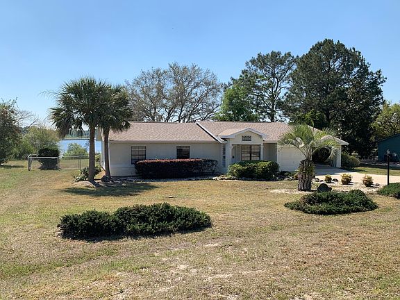 3rd image of 909 Hickory Rd