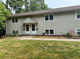 38 Sunny Valley Rd APT 2, New Milford, CT 06776