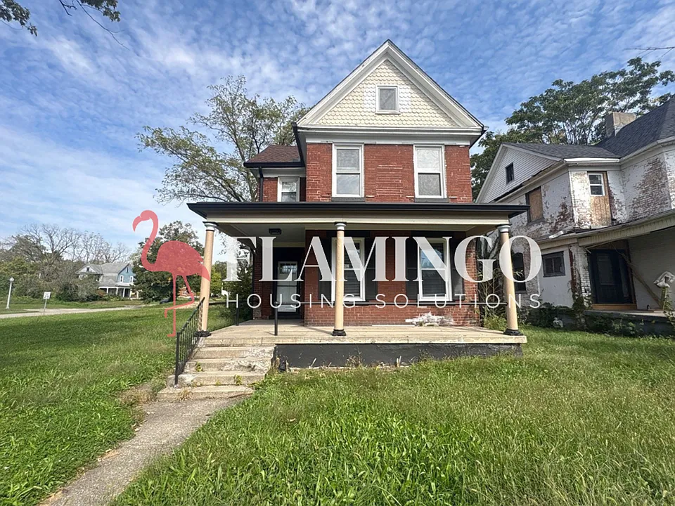 717 North Ave