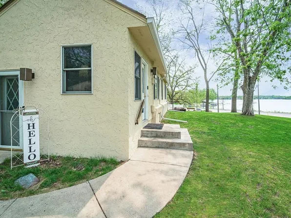 4043 Eau Claire Trl NE, Prior Lake, MN 55372