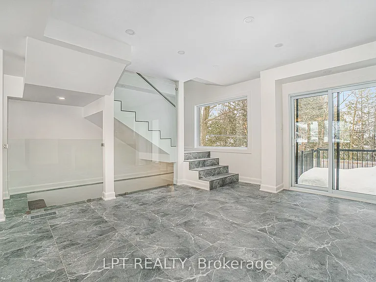 2112 Alta Vista Dr — Photo 15