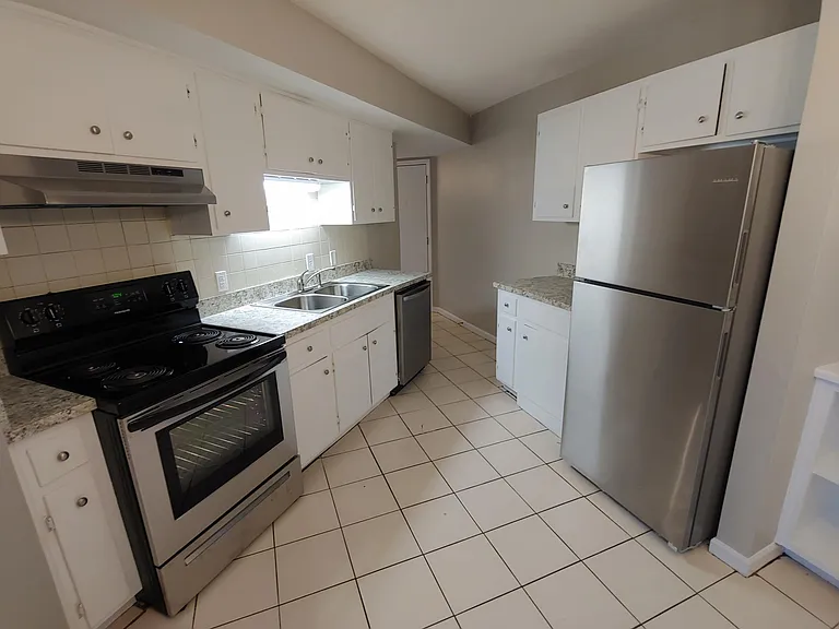 3693 Donovan Dr #B — Photo 16