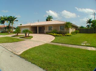 16764 Golfview Dr, Weston, FL 33326