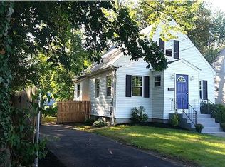 289 Orchard St, Cranston, RI 02910