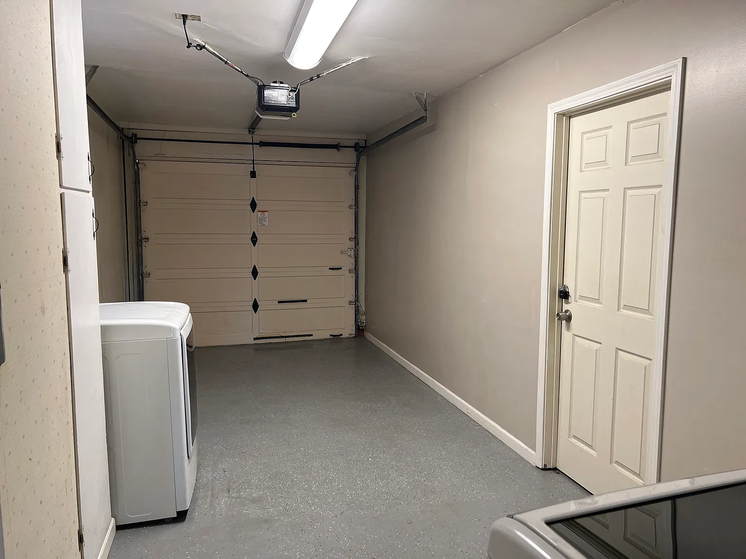 2 bed, 1039 sqft, $2,800 — Photo 2