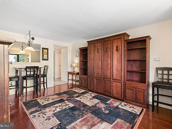 2nd image of 2001 Hamilton St APT 723