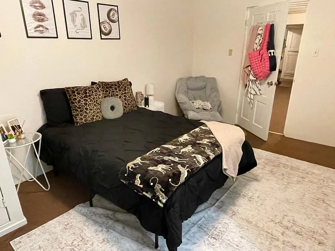 2 bed, 1000 sqft, $1,850 — Photo 4