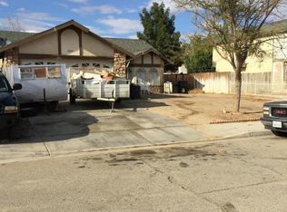 2629 E Kettering St, Lancaster, CA 93535