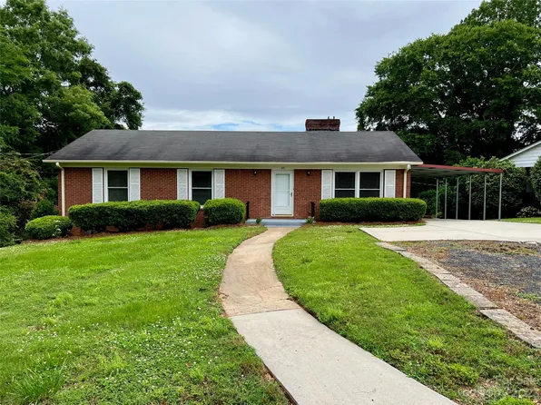 117 Linwood Dr, Lincolnton, NC 28092