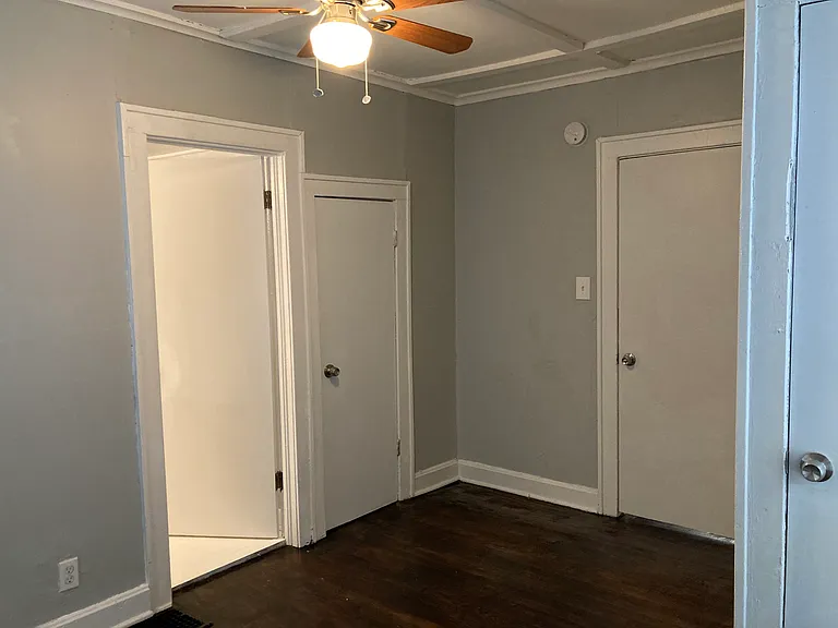 6638 Wabash Ave — Photo 10
