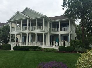 3524 Magnolia Ln, Saint Joseph, MI 49085