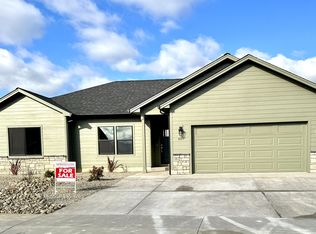 897 Medina Ave, Sutherlin, OR