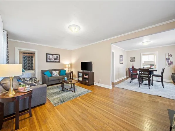 1307 S Indianapolis Ave, Tulsa, OK 74112