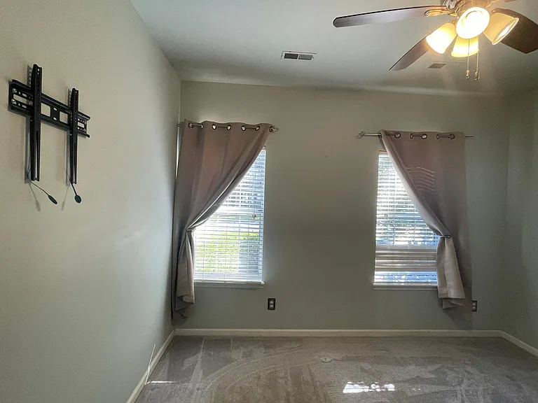 1657 Lauda Dr — Photo 10