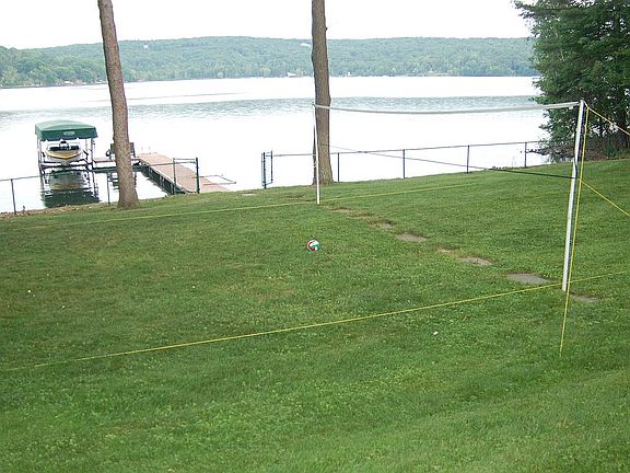 5th image of 270 Island Dr