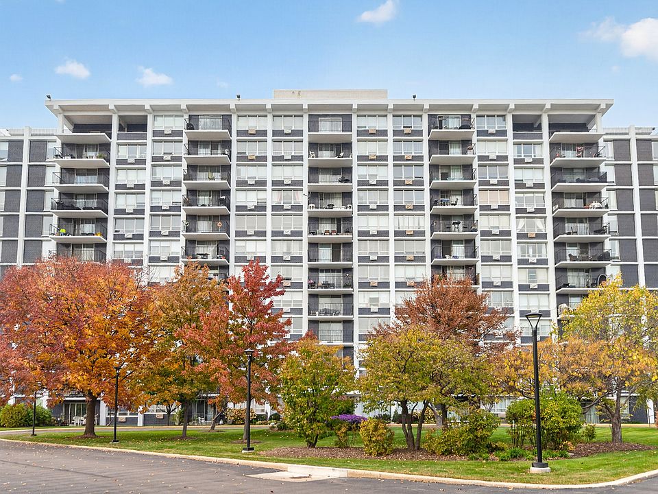 1st image of 8809 W Golf Rd APT 9I