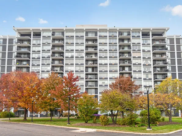8809 W Golf Rd APT 9I, Niles, IL 60714