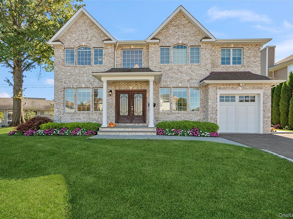 1st image of 55 Belmont Circle