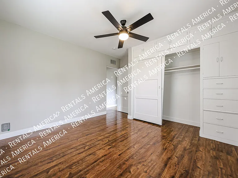 1723 W Indianola Ave — Photo 20