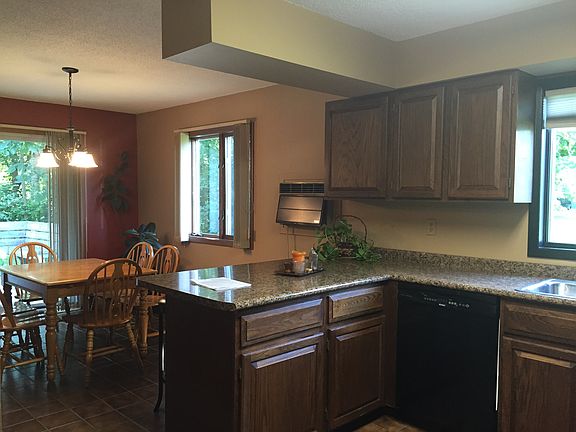 2nd image of 415 Shorewood Dr