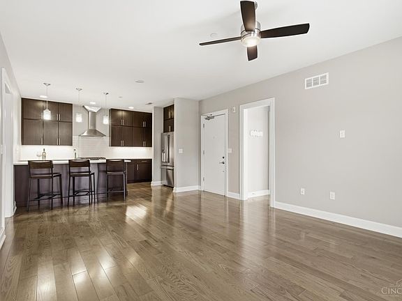 4th image of 1509 Race St APT 205
