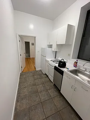 Rented by Glasser Realty LLC | media 12