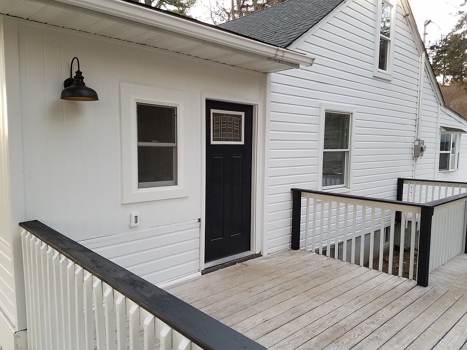 1st image of 152 Mulberry Ln