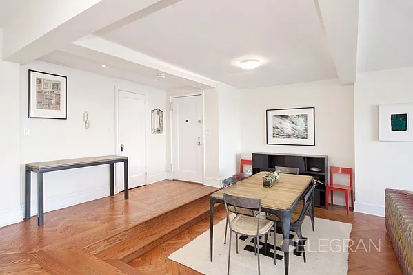 Sold by (Legacy) Elegran | media 5