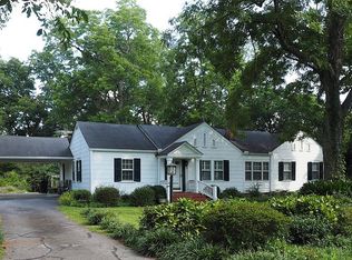 906 Asbury St, Oxford, GA 30054