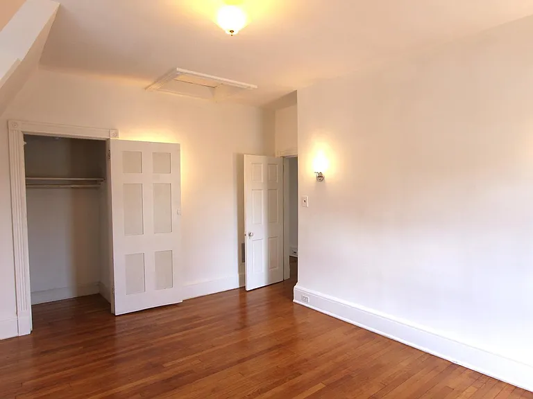6333 Greene St — Photo 11