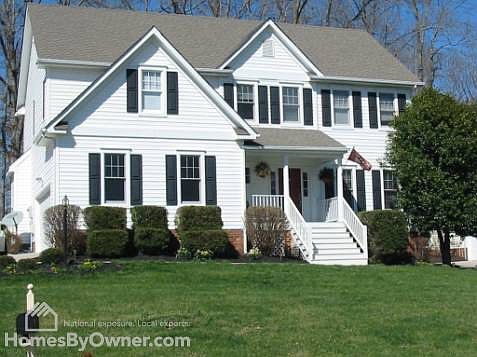 2nd image of 8207 Hampton Glen Dr