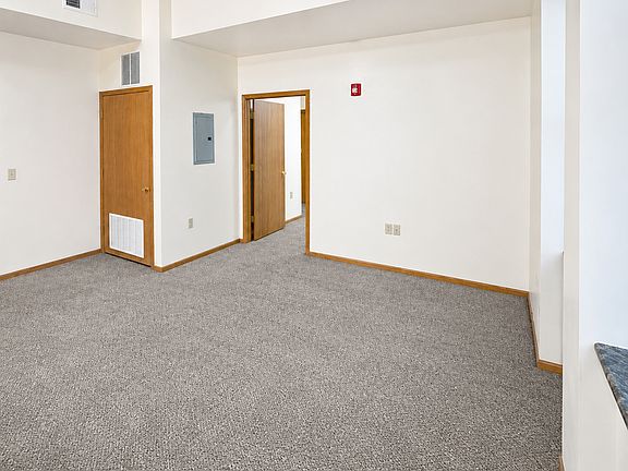 3rd image of 1001 NE Atchison Ave #8