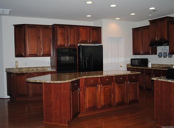 5th image of 2506 Shannon Dr