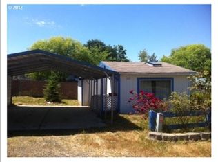 261 SE Suksdorf St, Winston, OR 97496