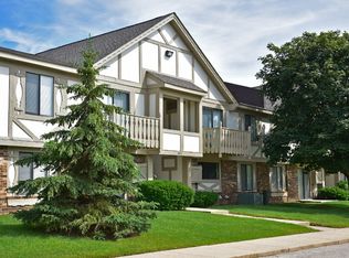 Beacon Hill and Great Oaks Apartments, Rockford, IL 61109