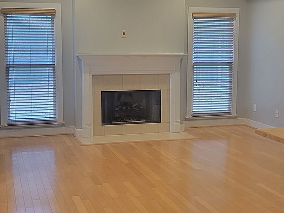 Spacious living room with fireplace