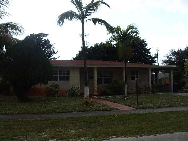 1st image of 18540 NW 22nd Ct