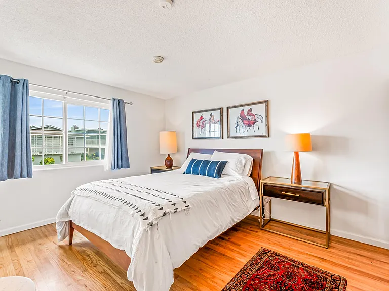 2440 Erin Pl — Photo 23