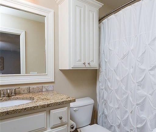 5th image of 2542 Riverfront Ln