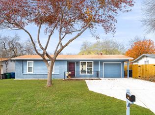 203 Hartline Dr, San Antonio, TX 78218