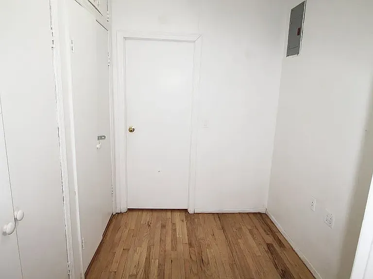 617 Humboldt St #3R — Photo 5