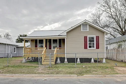 210 Forrest St Photo 1