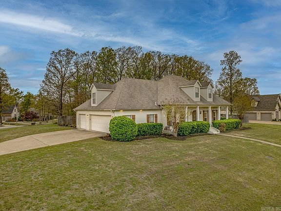 3rd image of 4405 Wood Crest Dr