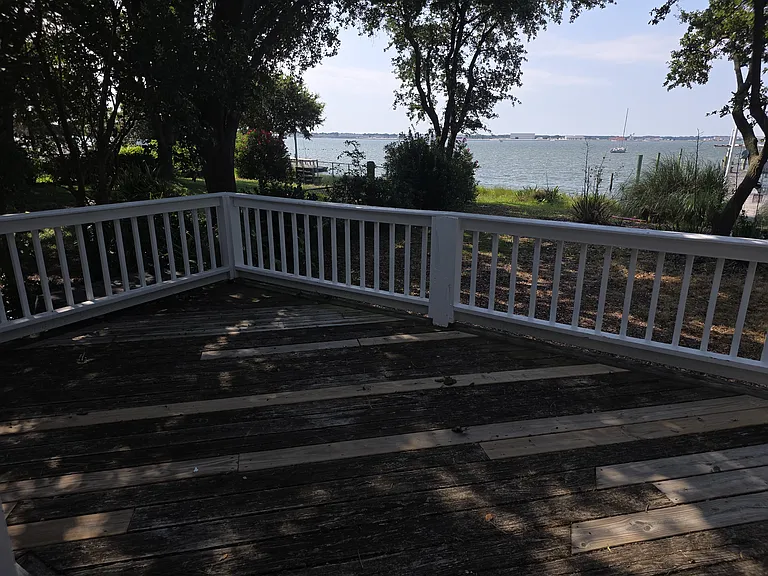 1331 Bayville St — Photo 28