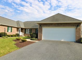 44 Saint Ives Dr, Fishersville, VA 22939