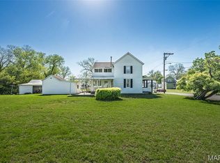 884 Market St, Sainte Genevieve, MO 63670