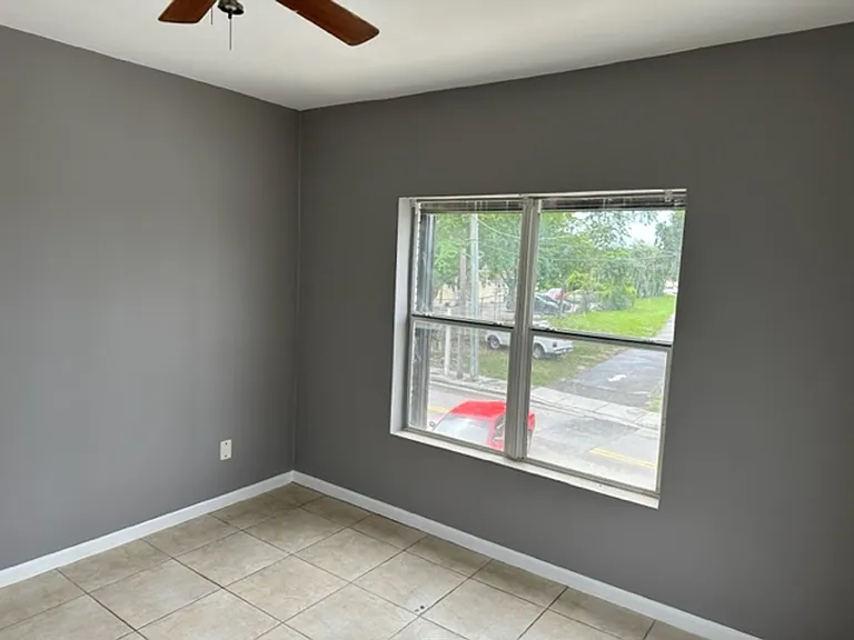 1639 NW 3rd St — Photo 12
